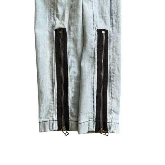 bebe Jeans Womens Size 28 Light Wash Low Rise Skinny Distressed Denim Zippers - Picture 8 of 16